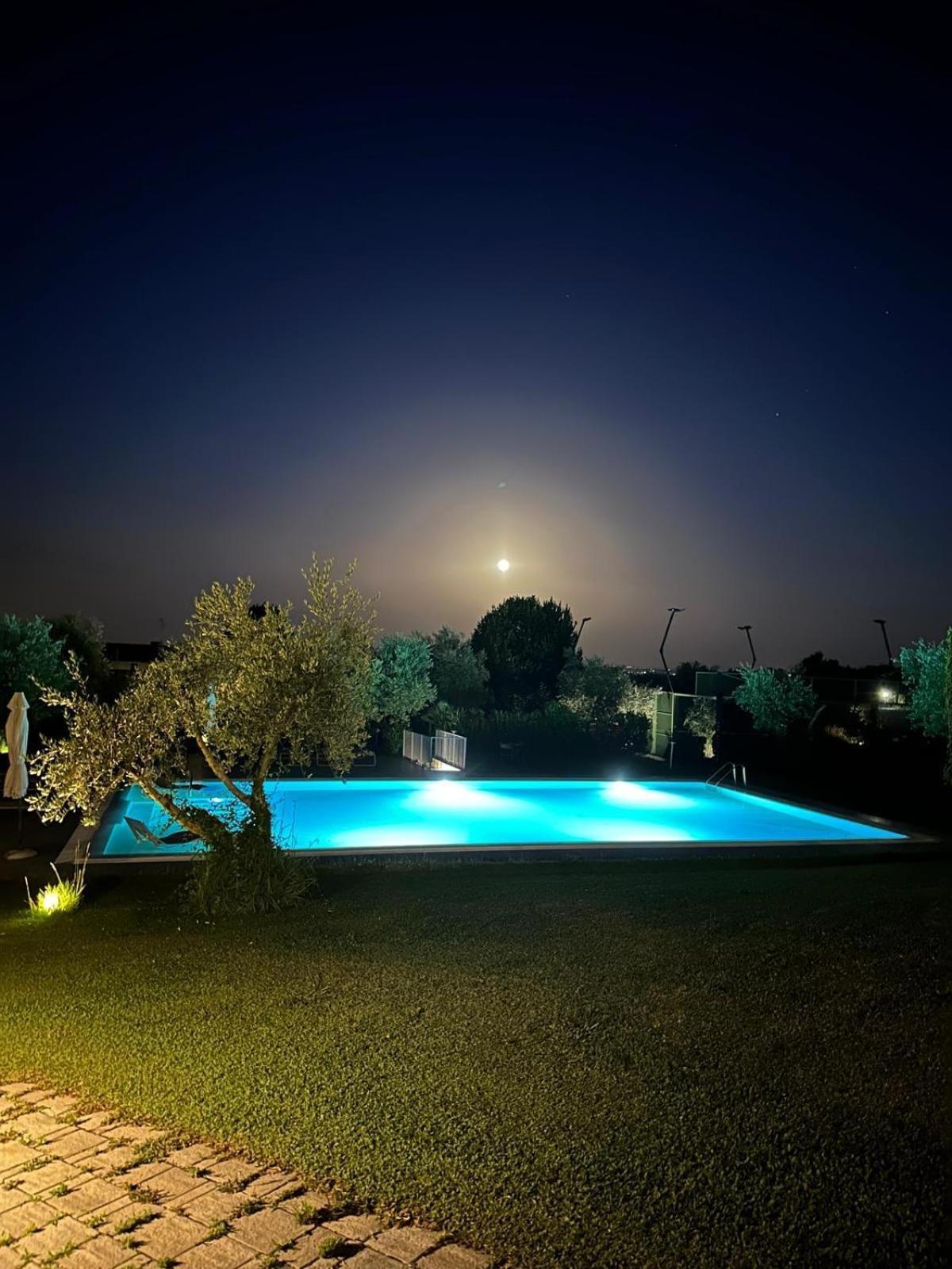 Villa Athena Charme Манерба-дель-Гарда Екстер'єр фото